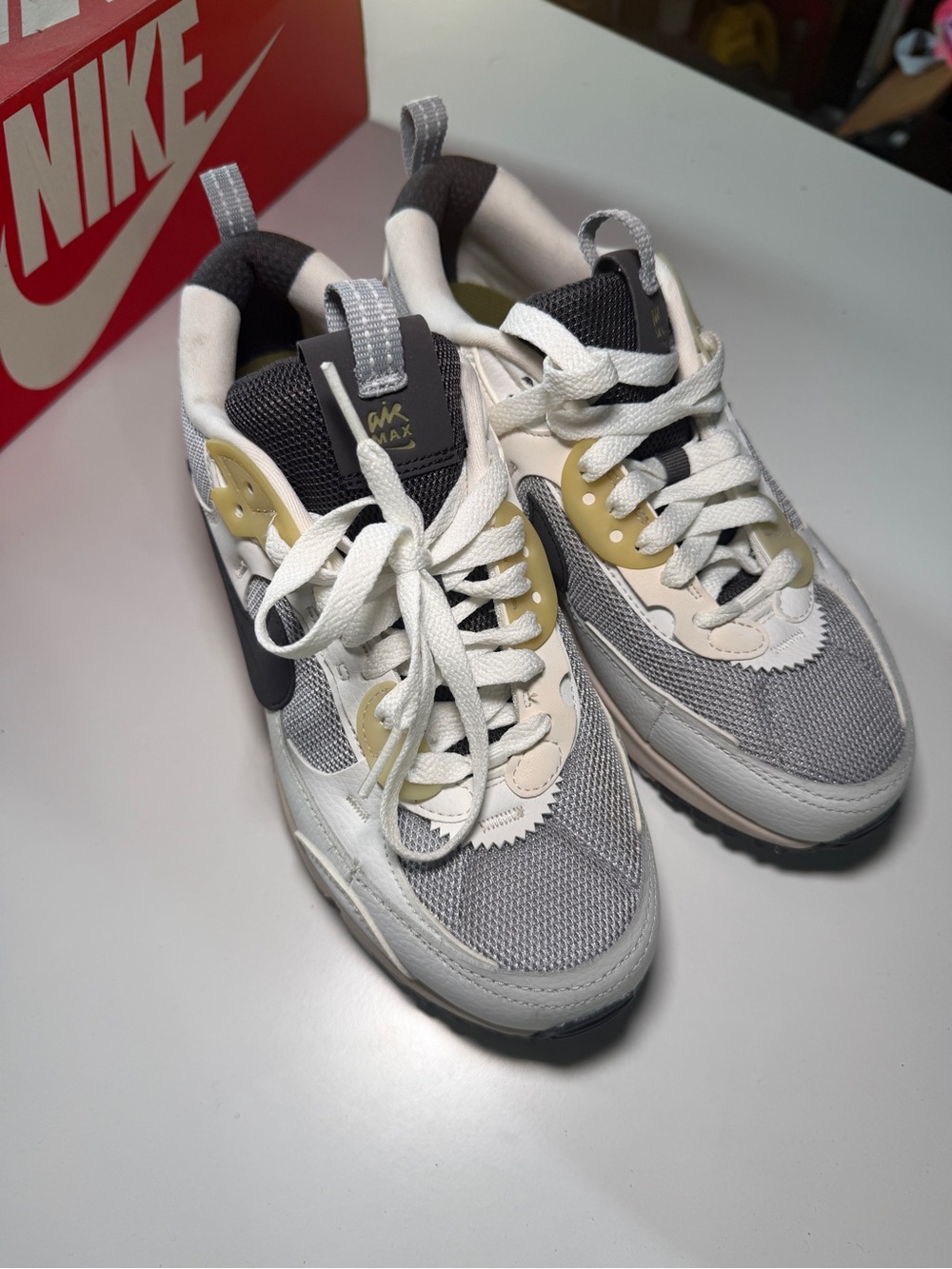 Nike Men’s Gray, Cream and Black Mesh Runner Sneakers